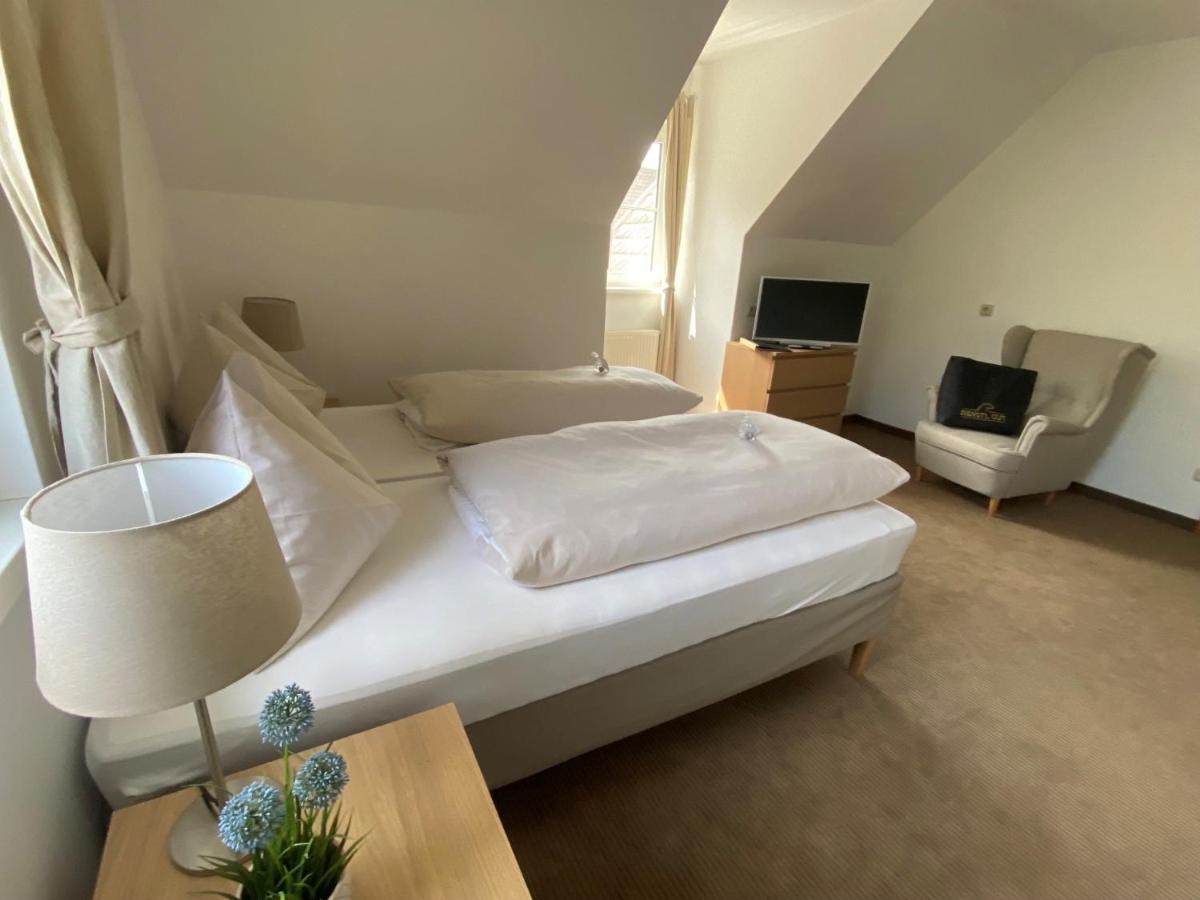 Hotel Dienstl Gut Launsdorf Екстер'єр фото